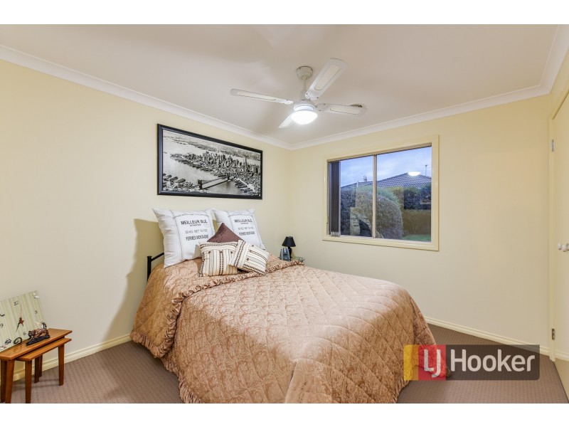3 Jonathan Place, Pakenham VIC 3810