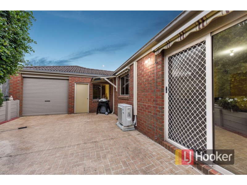3 Jonathan Place, Pakenham VIC 3810