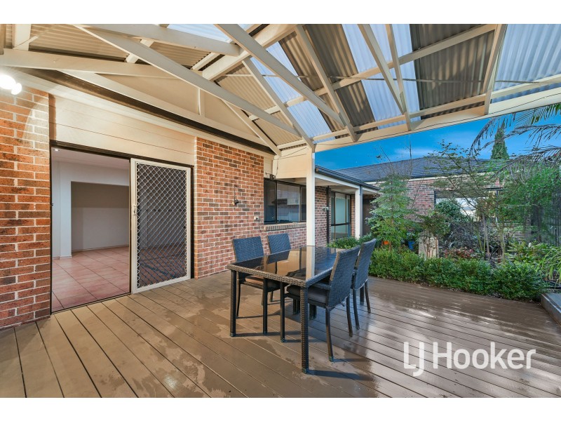 11 Settlers Court, Pakenham VIC 3810