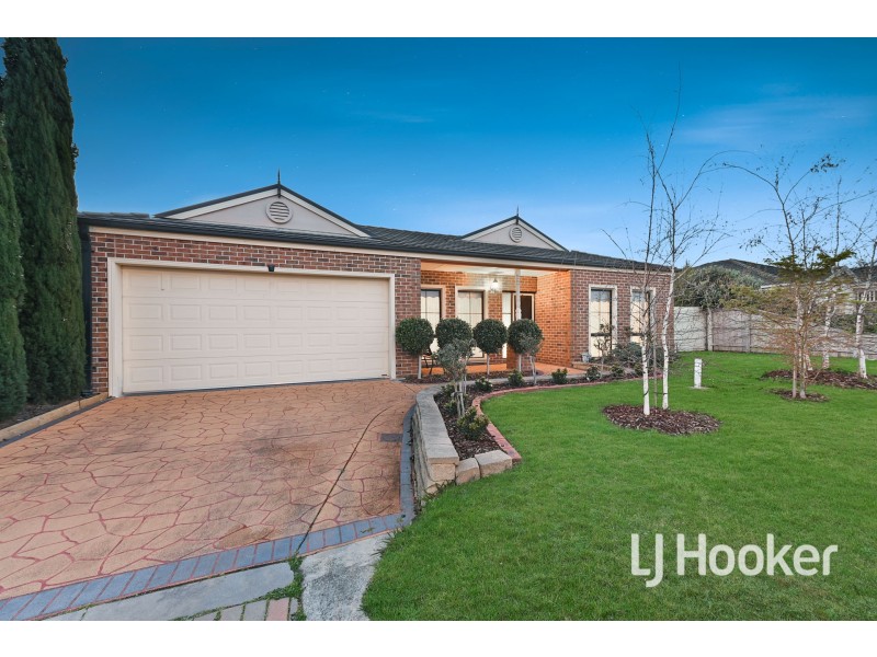 11 Settlers Court, Pakenham VIC 3810