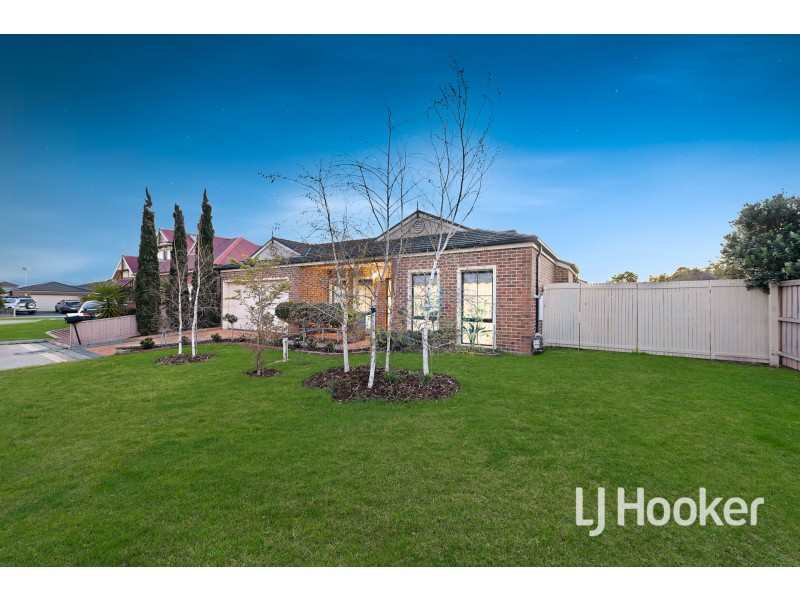 11 Settlers Court, Pakenham VIC 3810