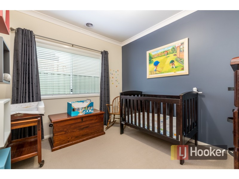 78 Dusseldorp Avenue, Pakenham VIC 3810