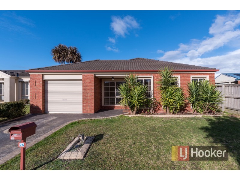 25 Catherine Place, Pakenham VIC 3810
