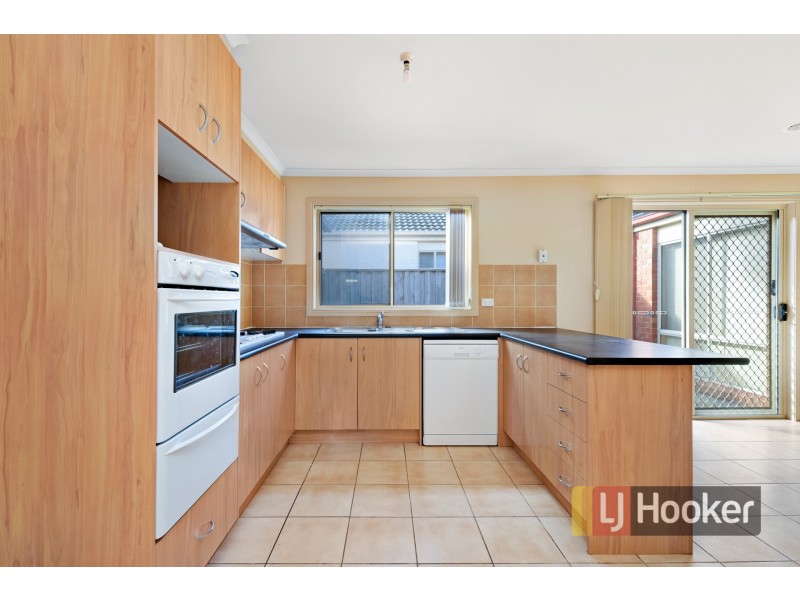 25 Catherine Place, Pakenham VIC 3810