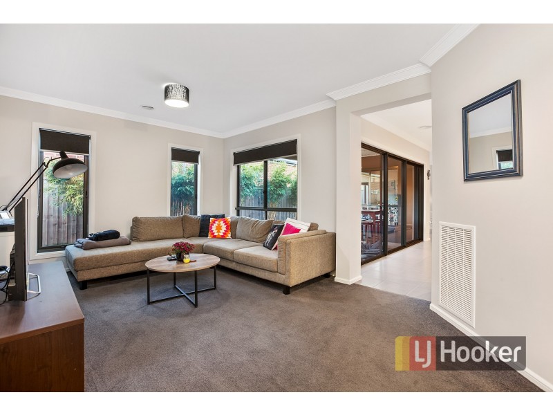 26 Timbertop Boulevard, Officer VIC 3809