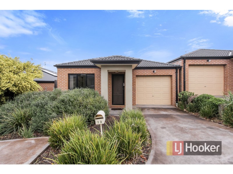 13/103 Army Road, Pakenham VIC 3810
