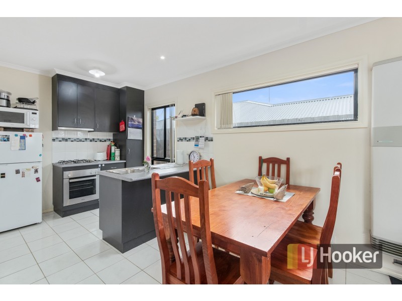 13/103 Army Road, Pakenham VIC 3810