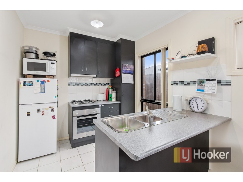 13/103 Army Road, Pakenham VIC 3810