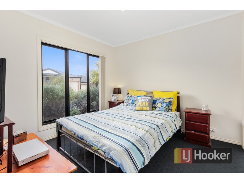 13/103 Army Road, Pakenham VIC 3810