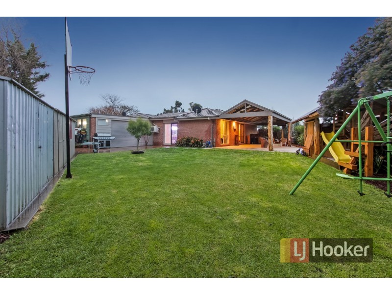7 Isaac Court, Pakenham VIC 3810