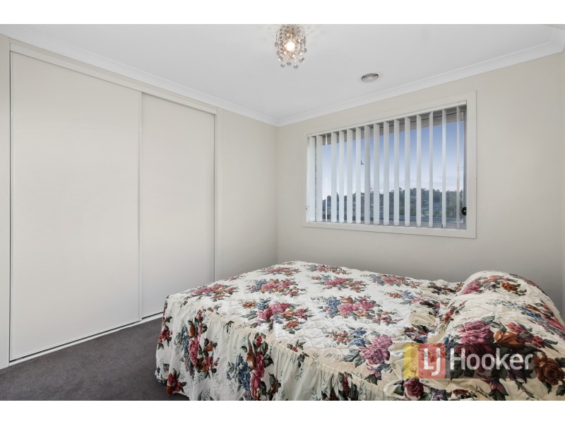 33 Central Avenue, Pakenham VIC 3810