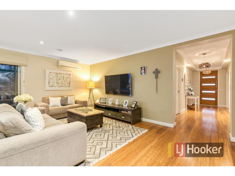 53 Villella Drive, Pakenham VIC 3810