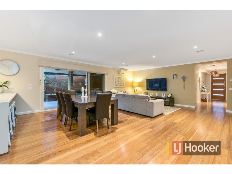 53 Villella Drive, Pakenham VIC 3810