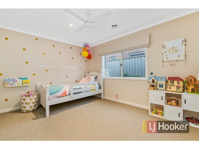 53 Villella Drive, Pakenham VIC 3810