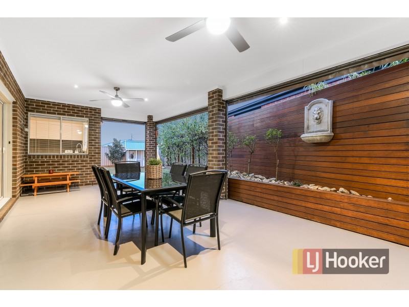 53 Villella Drive, Pakenham VIC 3810