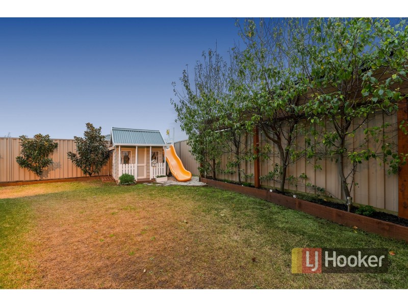 53 Villella Drive, Pakenham VIC 3810