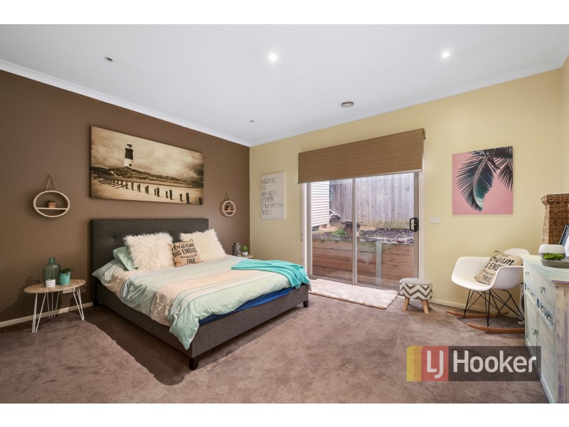 21 Harvest Road, Officer VIC 3809