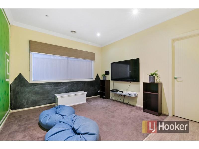 21 Harvest Road, Officer VIC 3809