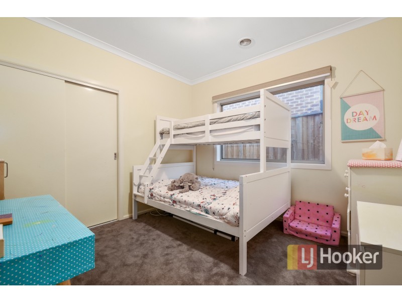 21 Harvest Road, Officer VIC 3809