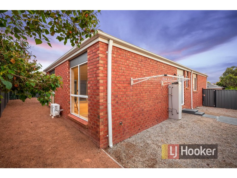 26 Caspian Chase, Pakenham VIC 3810