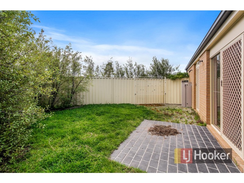 2 Belvedere Drive, Pakenham VIC 3810