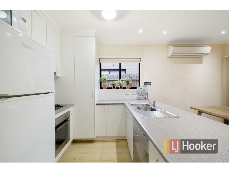 22/103 Army Road, Pakenham VIC 3810