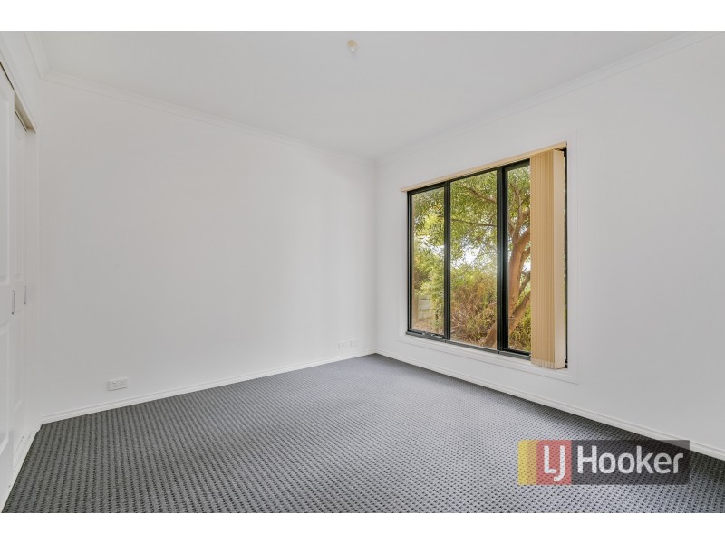 12/103 Army Road, Pakenham VIC 3810
