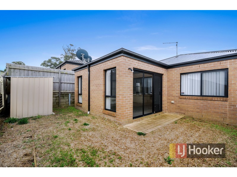 12/103 Army Road, Pakenham VIC 3810