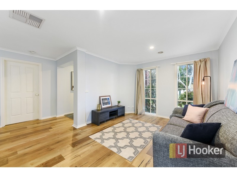 21 Tyrell Place, Pakenham VIC 3810