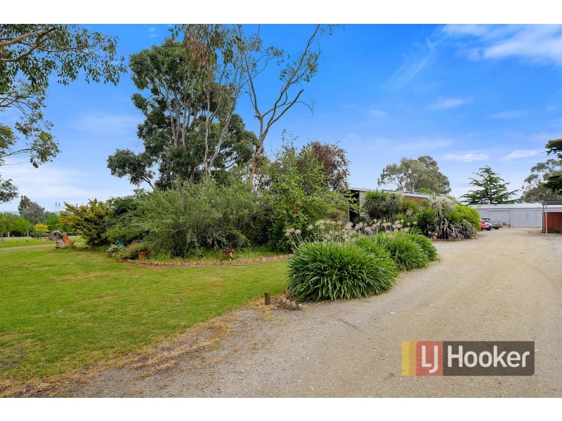 350 Mont Albert Road, Tynong VIC 3813