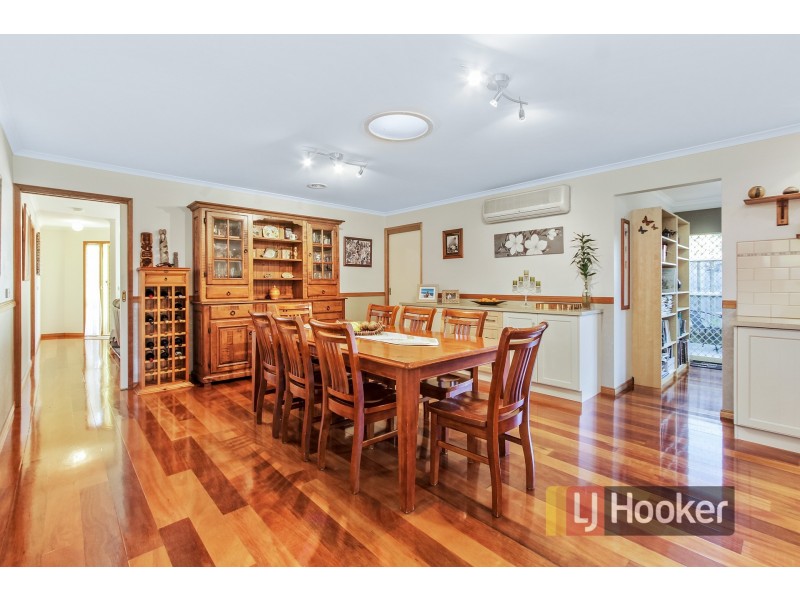 12 Kate Court, Pakenham VIC 3810