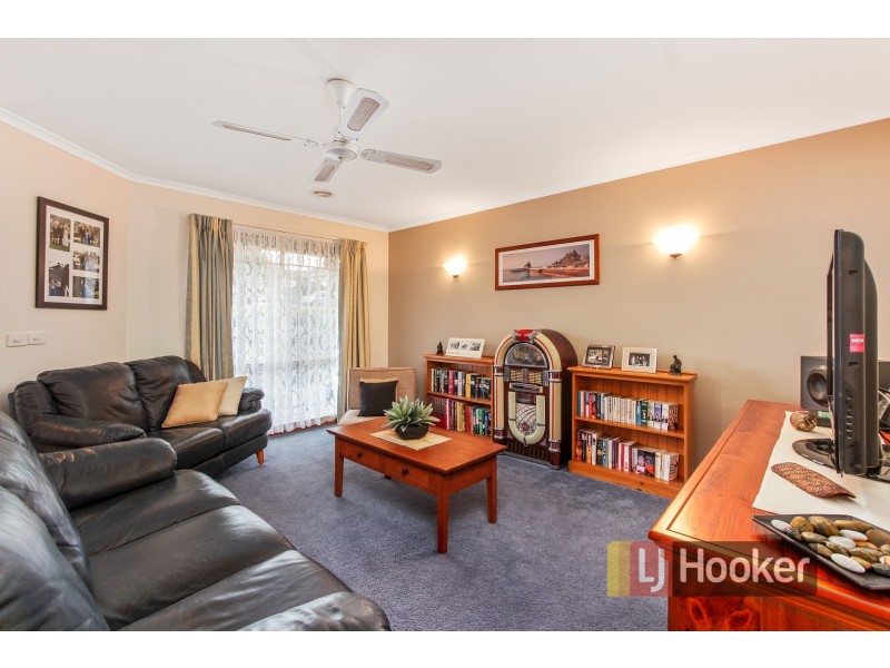 12 Kate Court, Pakenham VIC 3810