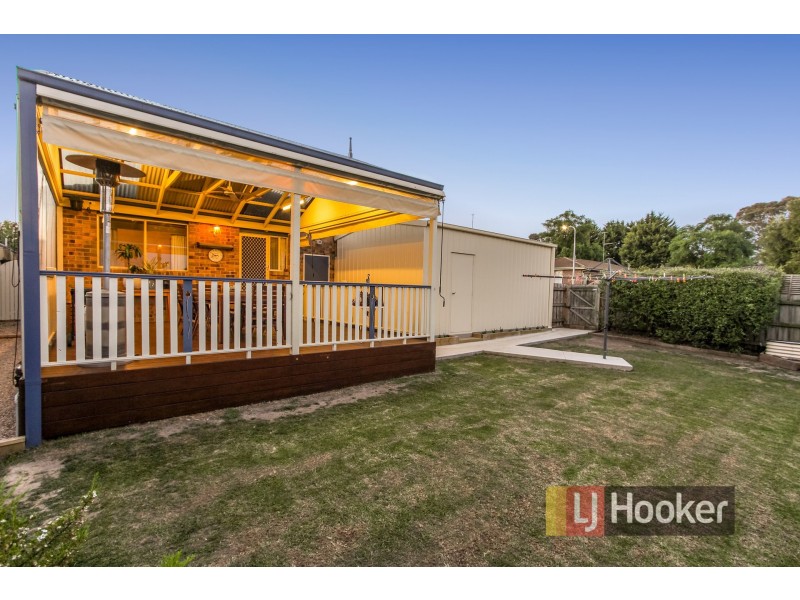 12 Kate Court, Pakenham VIC 3810