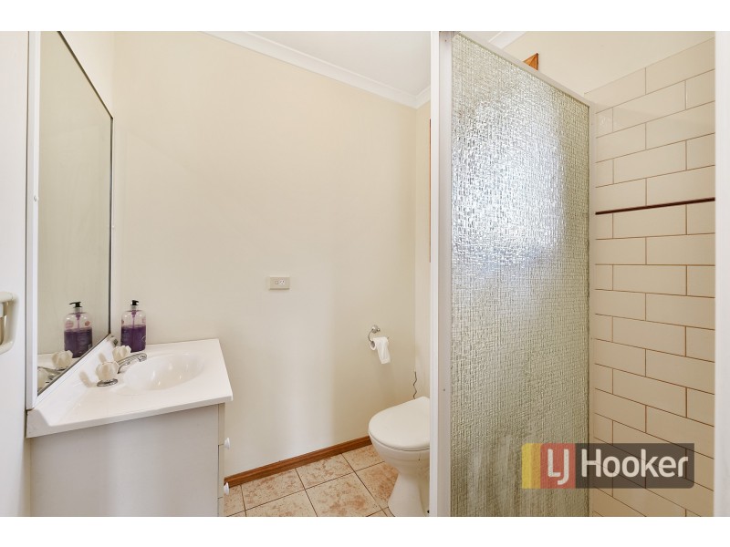 9 Naples Way, Pakenham VIC 3810