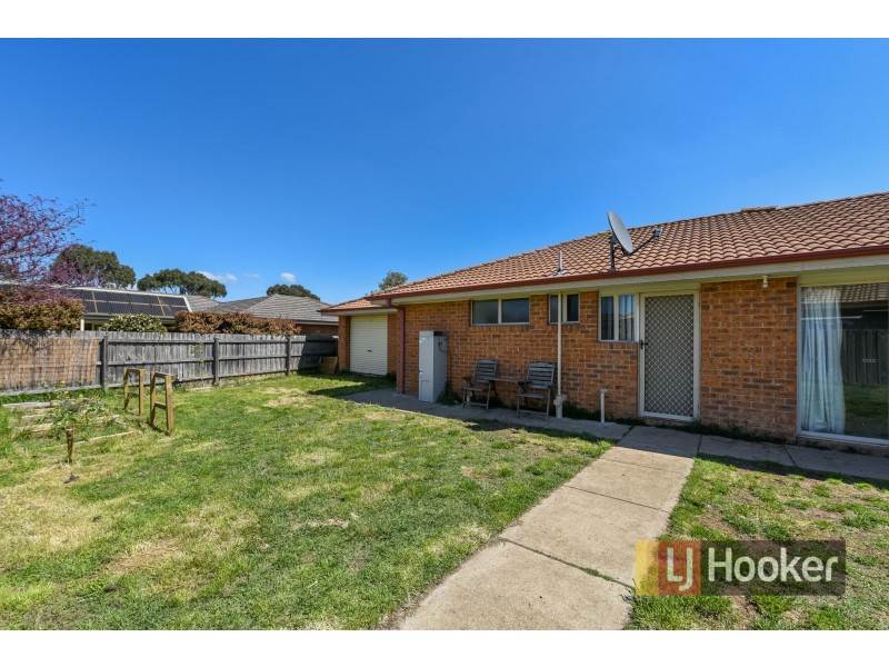 9 Naples Way, Pakenham VIC 3810