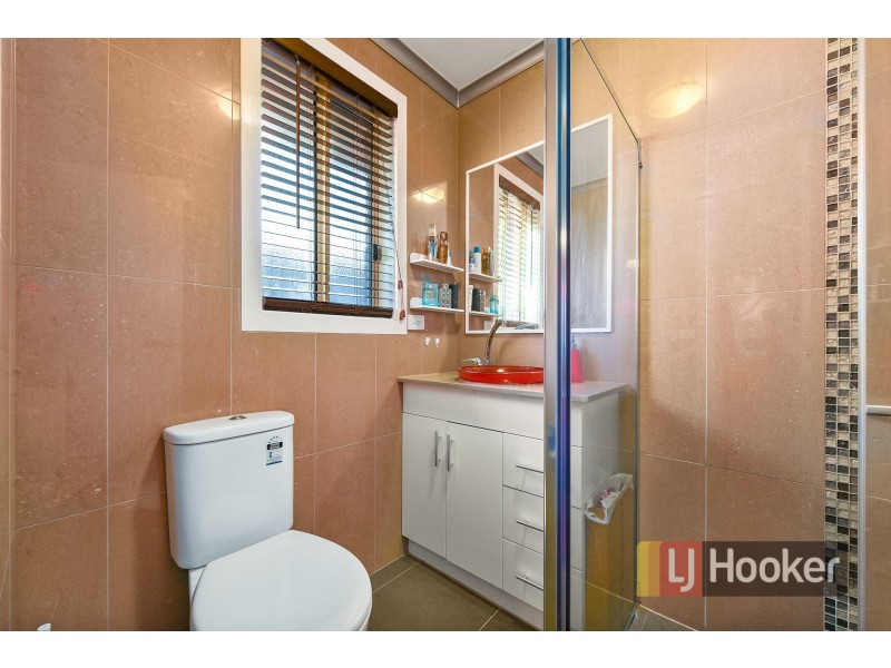 43 Simon Drive, Pakenham VIC 3810