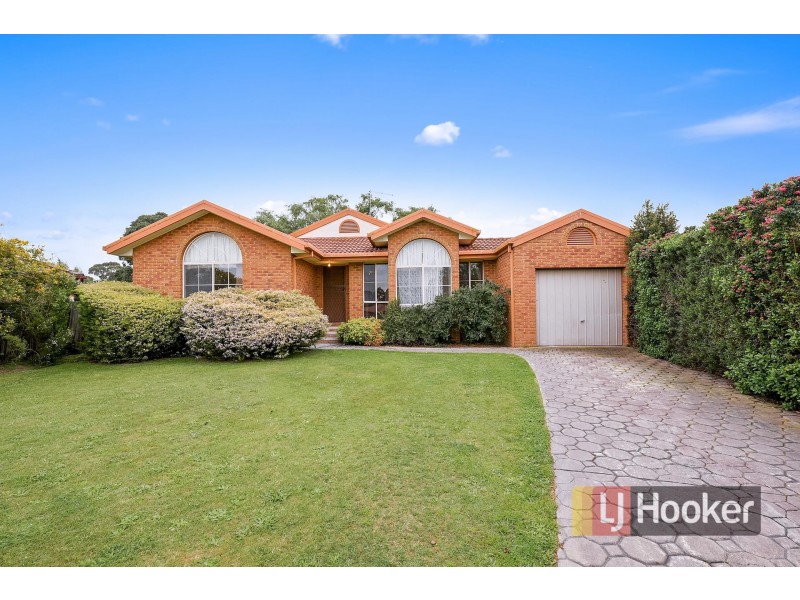 5 Greaves Court, Pakenham VIC 3810