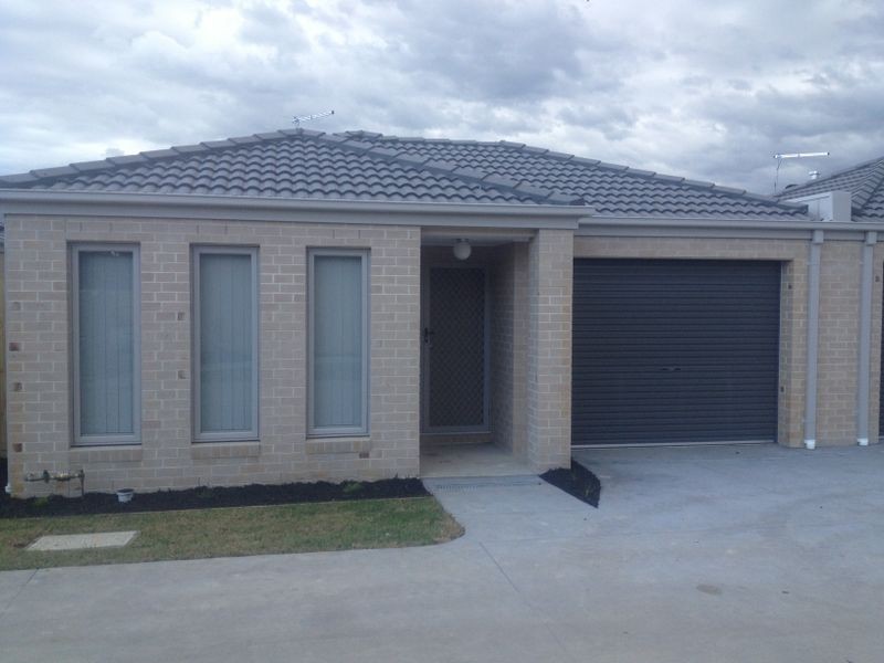 5/34 Sir Thomas Drive, Pakenham VIC 3810