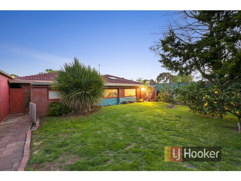 2 Sykes Court, Pakenham VIC 3810