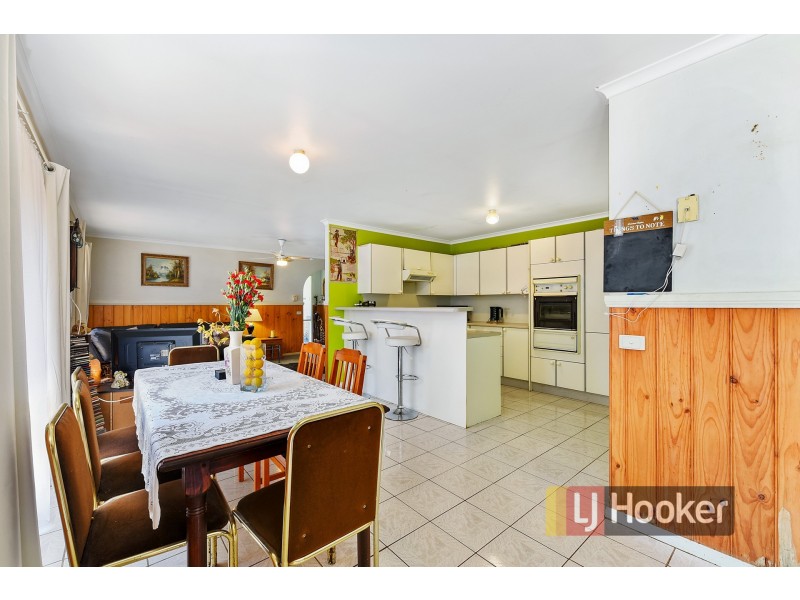 42 Kelburn Road, Berwick VIC 3806