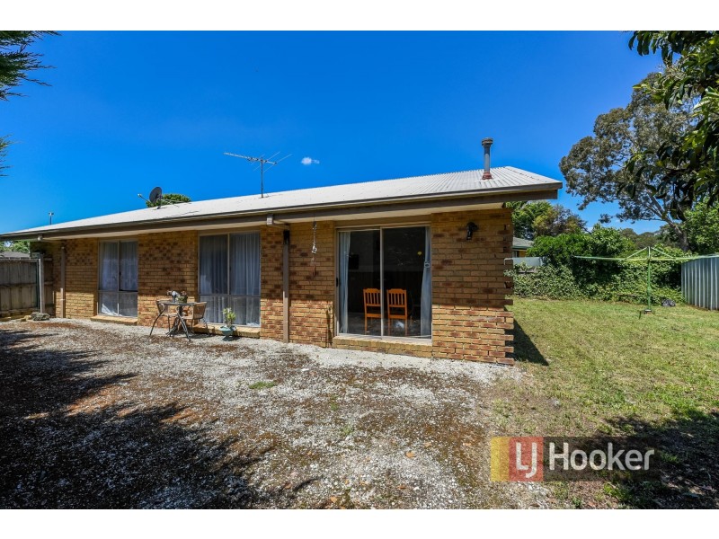 42 Kelburn Road, Berwick VIC 3806