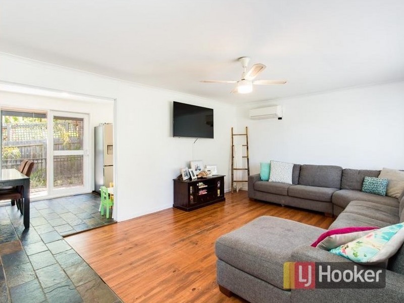 130 Duncan Drive, Pakenham VIC 3810