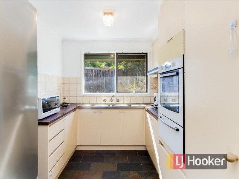 130 Duncan Drive, Pakenham VIC 3810