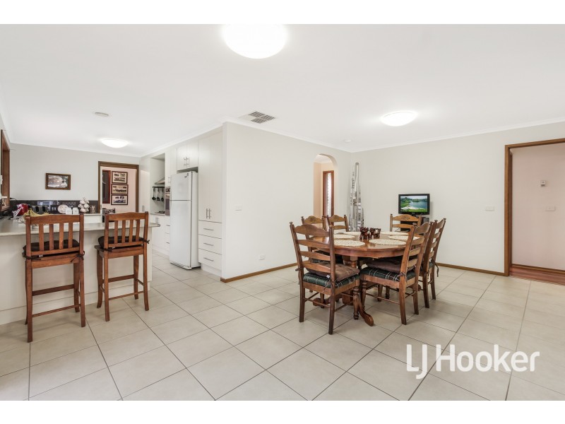 15 Richards Road, Nar Nar Goon VIC 3812