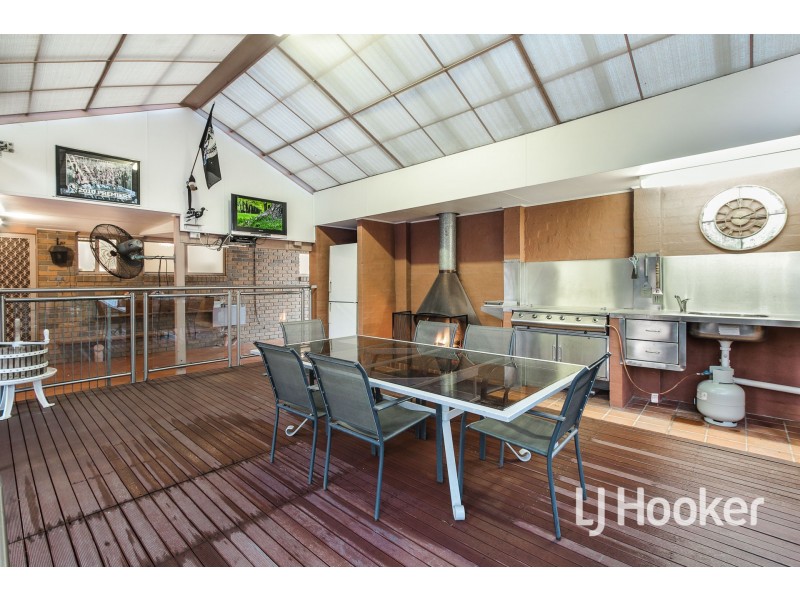 15 Richards Road, Nar Nar Goon VIC 3812