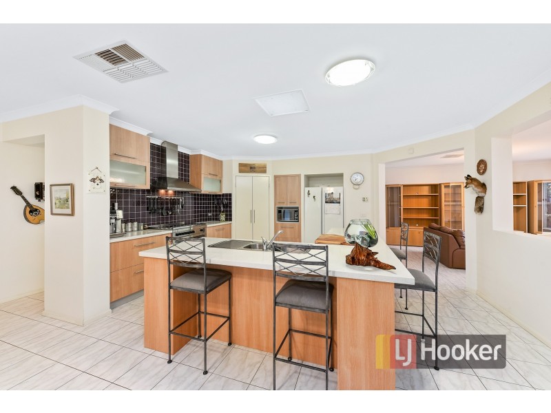 9 Genoa Grove, Pakenham VIC 3810