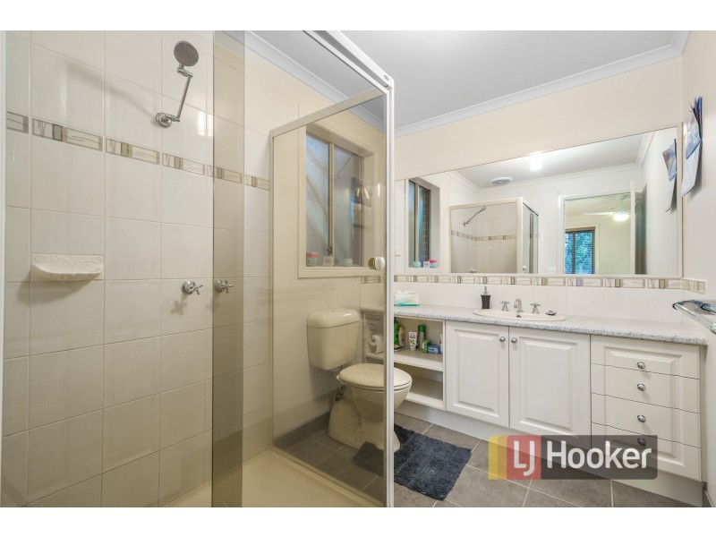 11 Lairds Rise, Garfield VIC 3814