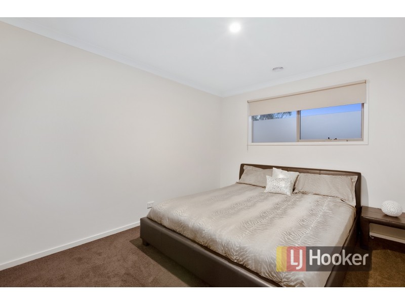 18 Flemington Rise, Officer VIC 3809