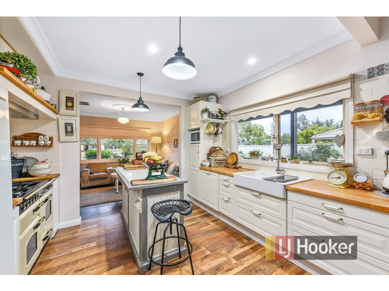 17 Main Street, Nar Nar Goon VIC 3812