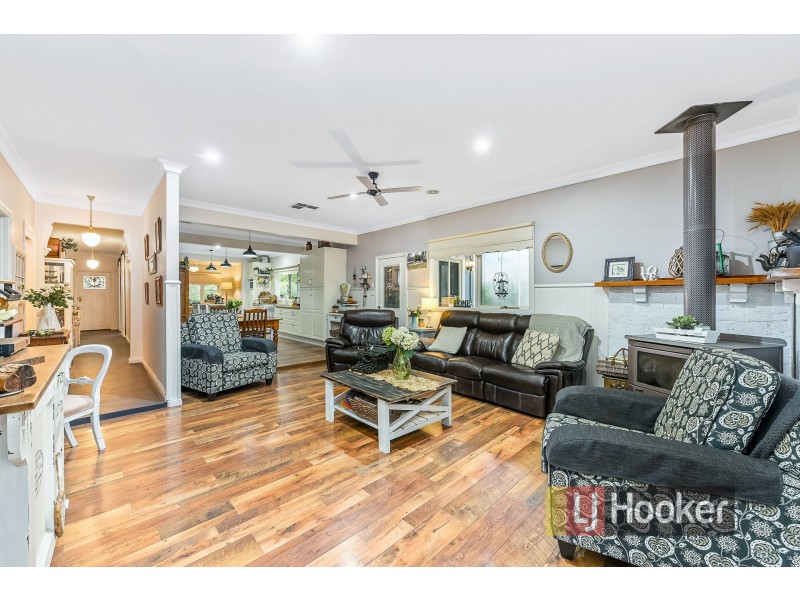 17 Main Street, Nar Nar Goon VIC 3812